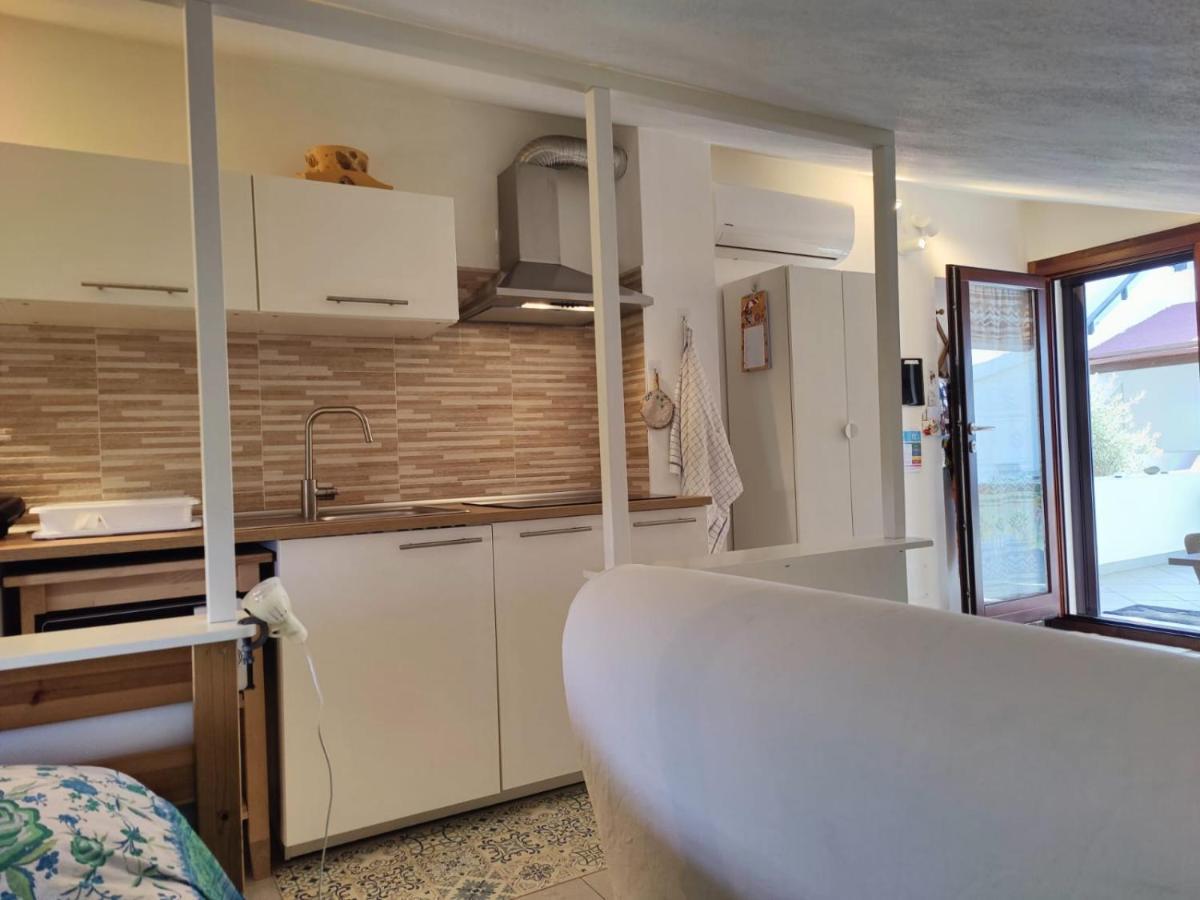 Ulivo Apartment กวาร์ตู ซานเตเลนา ภายนอก รูปภาพ